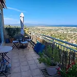 Vue Et Sur Les Iles D'or D'hyères *
