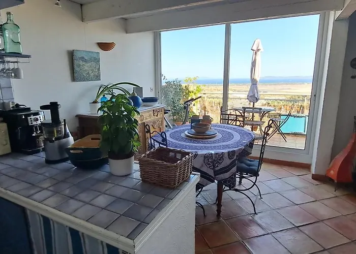 Vue Et Sur Les Iles D'or D'hyères